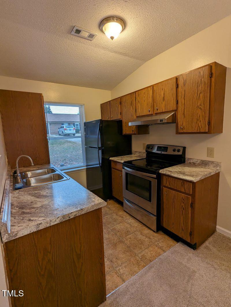 2616 Stewart Drive, Unit C Raleigh, NC 27603 - Photo 12 of 25 Kitchen 4
