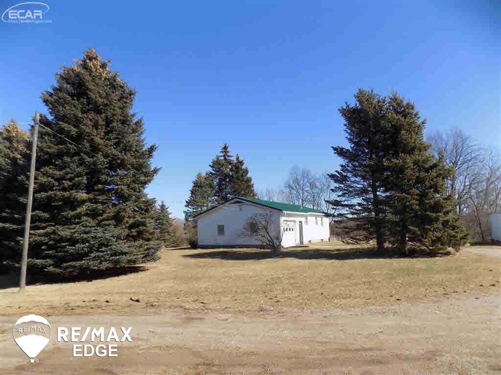 3385 Barnes Road Millington, MI 48746 - Photo 24 of 37