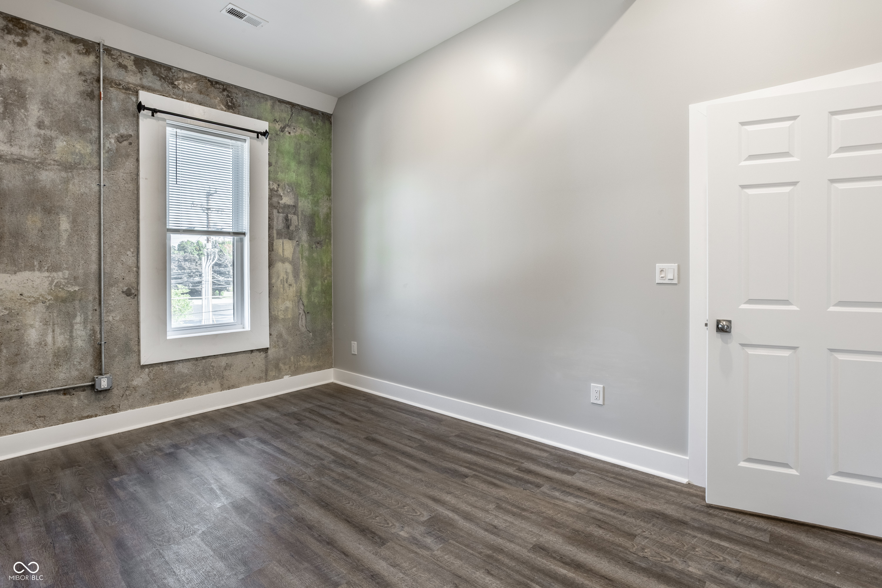 113 East Main Street, Unit B Thorntown, IN 46071 - Photo 15 of 24