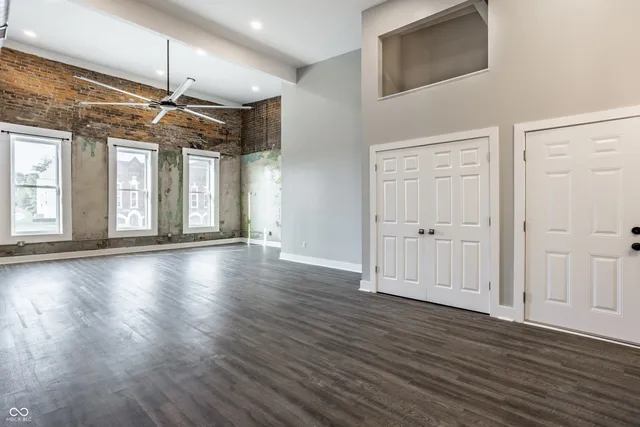 $1,750 | 113 East Main Street, Unit B, Thorntown, IN 46071