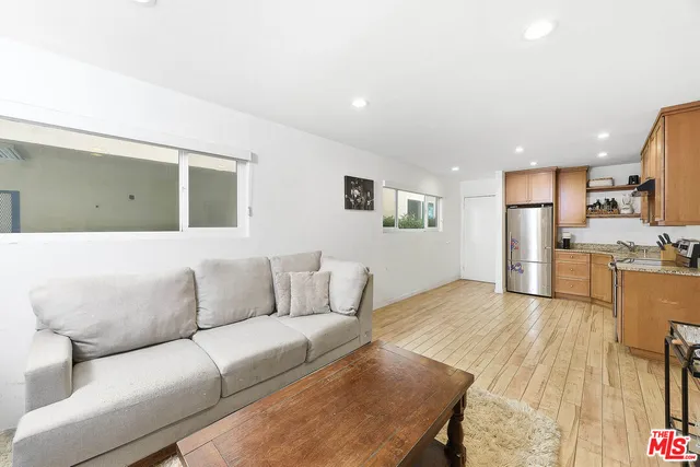 $3,495 | 1914 Pacific Avenue, Venice, CA 90291