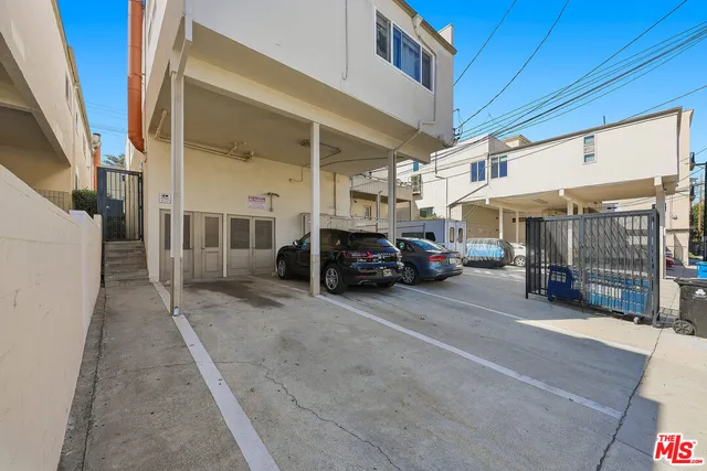 $3,495 | 1914 Pacific Avenue, Venice, CA 90291
