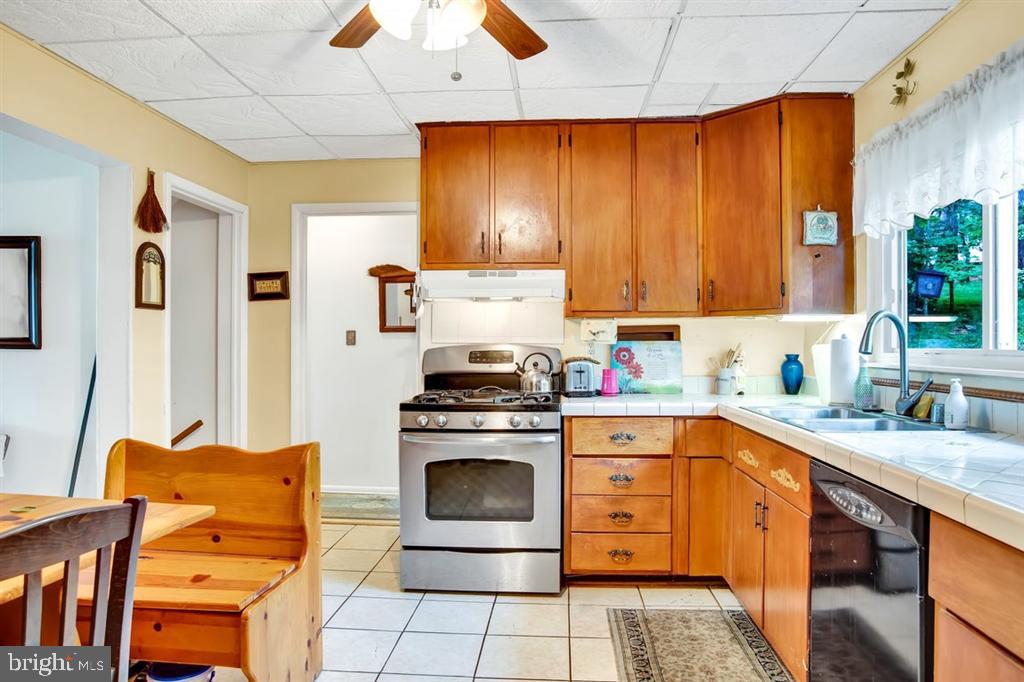 12801 Tamarack Road Silver Spring, MD 20904 - Photo 9 of 19