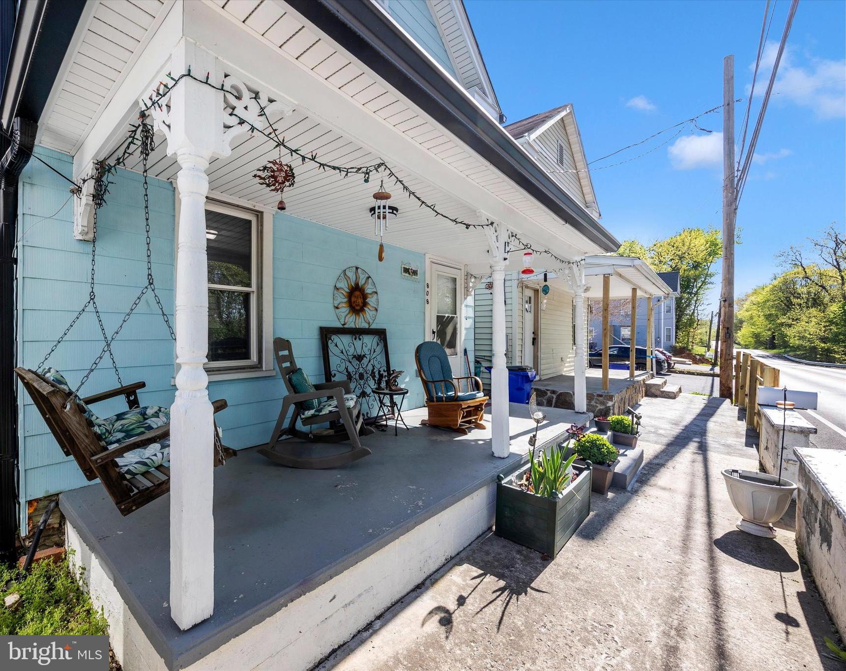 808 Knoxville Road Knoxville, MD 21758 - Photo 13 of 14 a view of a chairs and tables in patio