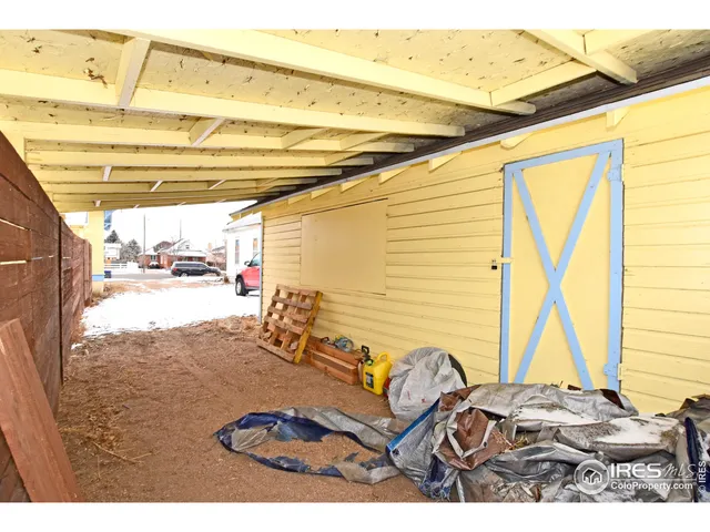 a view of a workspace