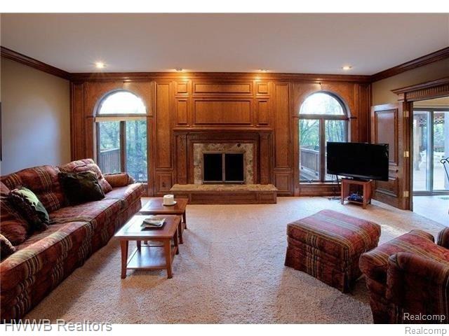 330 Camelot Way Rochester, MI 48306 - Photo 12 of 48