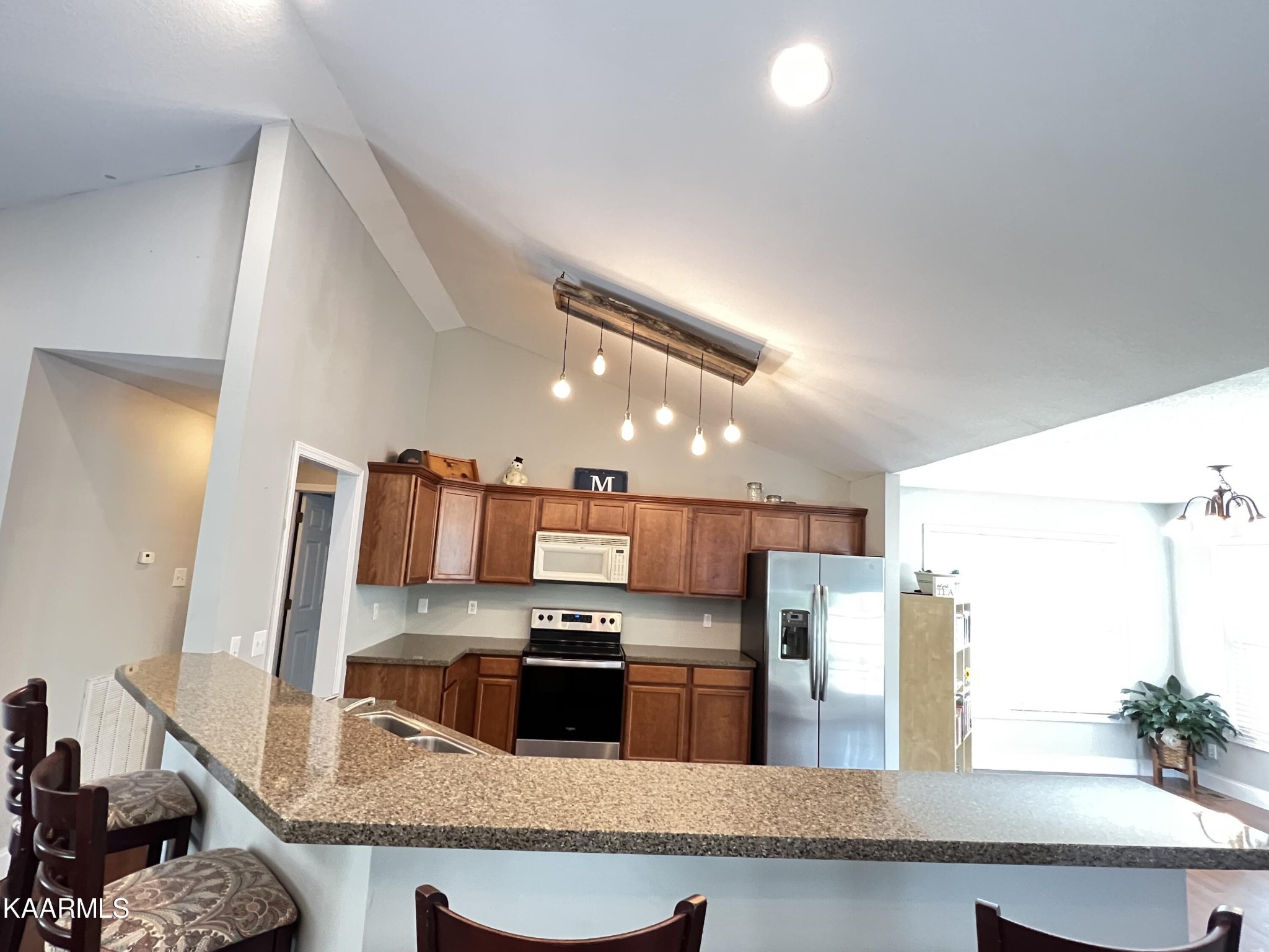 4237 Pea Ridge Road Maryville, TN 37804 - Photo 6 of 27 Gallery Image 6