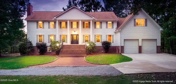 $1,300,000 | 108 Farmington Road, Grimesland, NC 27837