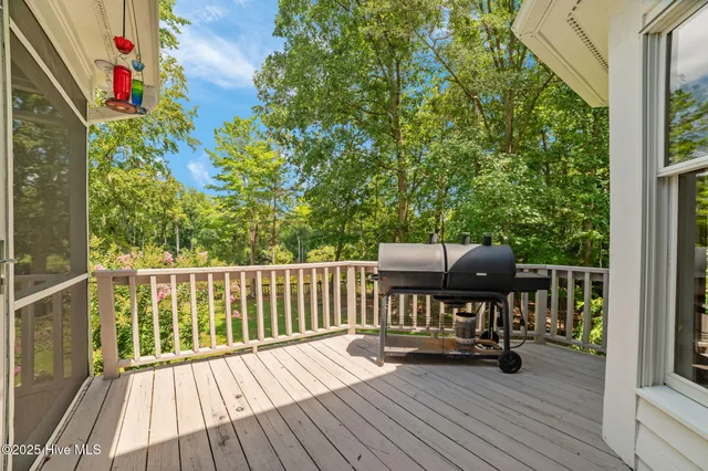 $1,300,000 | 108 Farmington Road, Grimesland, NC 27837