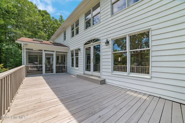 $1,300,000 | 108 Farmington Road, Grimesland, NC 27837