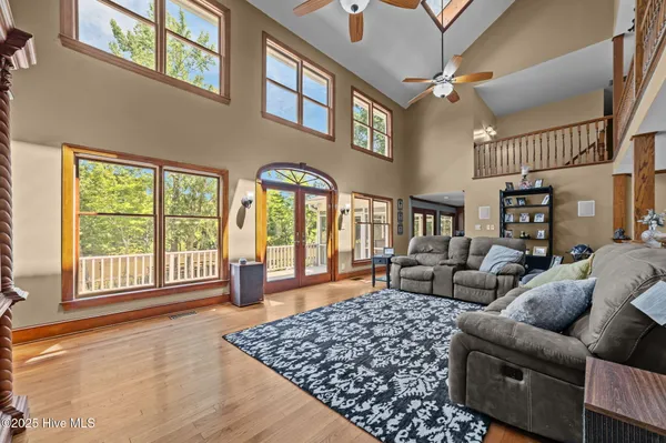 $1,300,000 | 108 Farmington Road, Grimesland, NC 27837