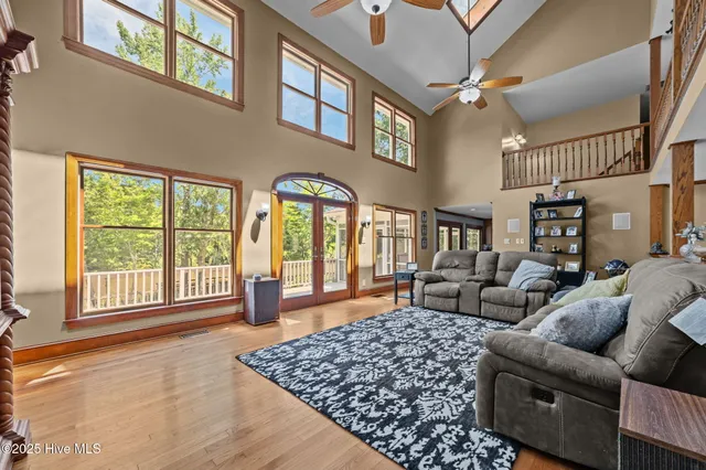 $1,300,000 | 108 Farmington Road, Grimesland, NC 27837