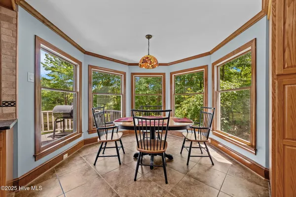 $1,300,000 | 108 Farmington Road, Grimesland, NC 27837