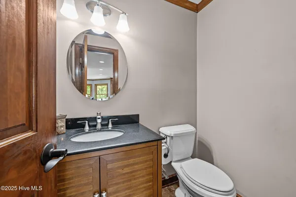 $1,300,000 | 108 Farmington Road, Grimesland, NC 27837