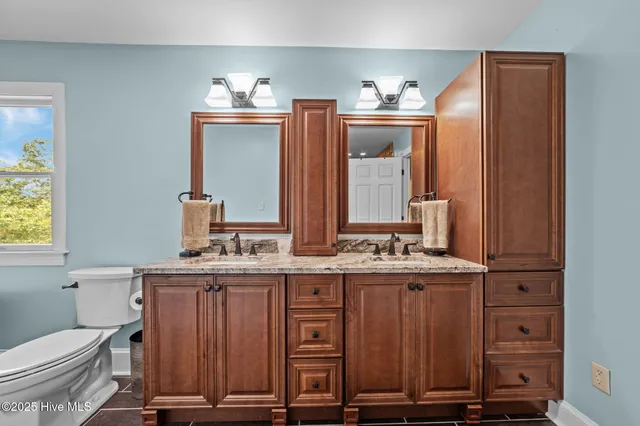 $1,300,000 | 108 Farmington Road, Grimesland, NC 27837