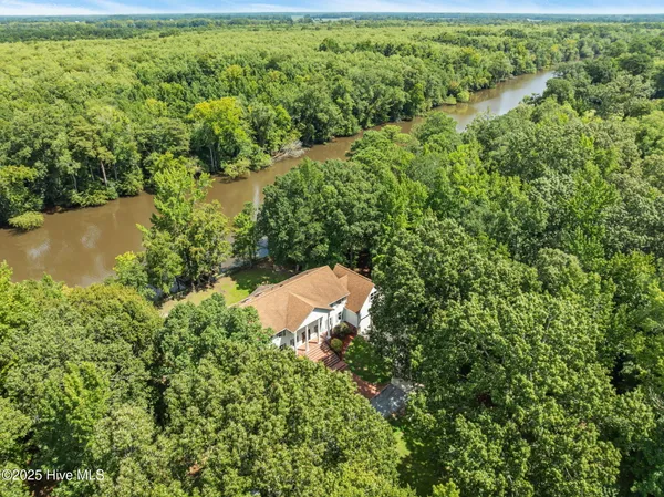 $1,300,000 | 108 Farmington Road, Grimesland, NC 27837