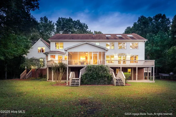 $1,300,000 | 108 Farmington Road, Grimesland, NC 27837