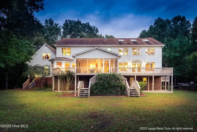 $1,300,000 | 108 Farmington Road, Grimesland, NC 27837