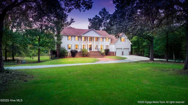 $1,300,000 | 108 Farmington Road, Grimesland, NC 27837