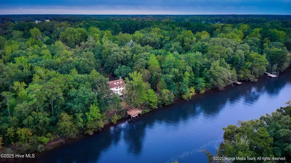 $1,300,000 | 108 Farmington Road, Grimesland, NC 27837