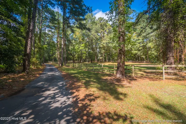 $1,300,000 | 108 Farmington Road, Grimesland, NC 27837