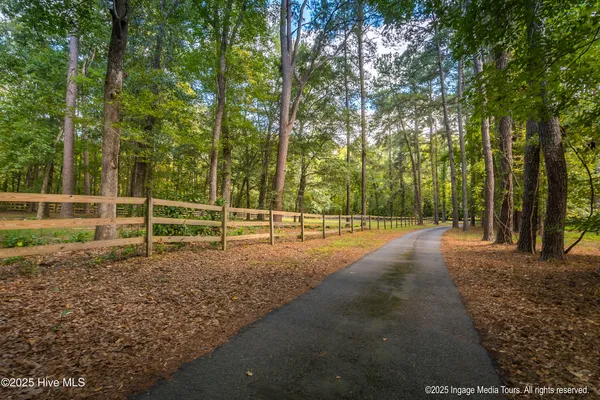 $1,300,000 | 108 Farmington Road, Grimesland, NC 27837