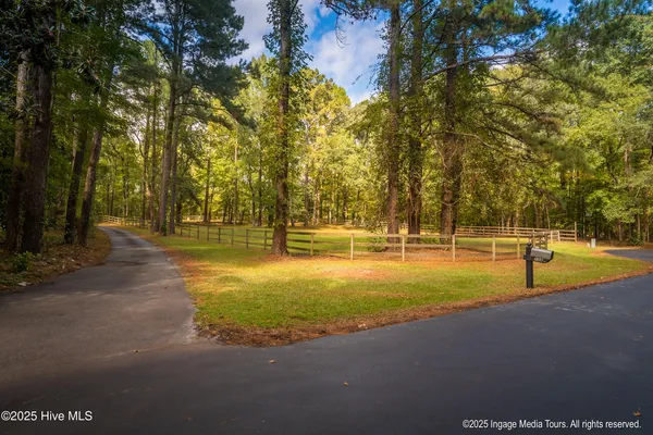 $1,300,000 | 108 Farmington Road, Grimesland, NC 27837