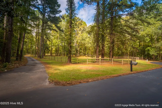 $1,300,000 | 108 Farmington Road, Grimesland, NC 27837