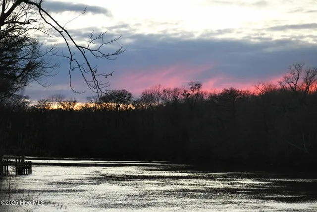 $1,300,000 | 108 Farmington Road, Grimesland, NC 27837