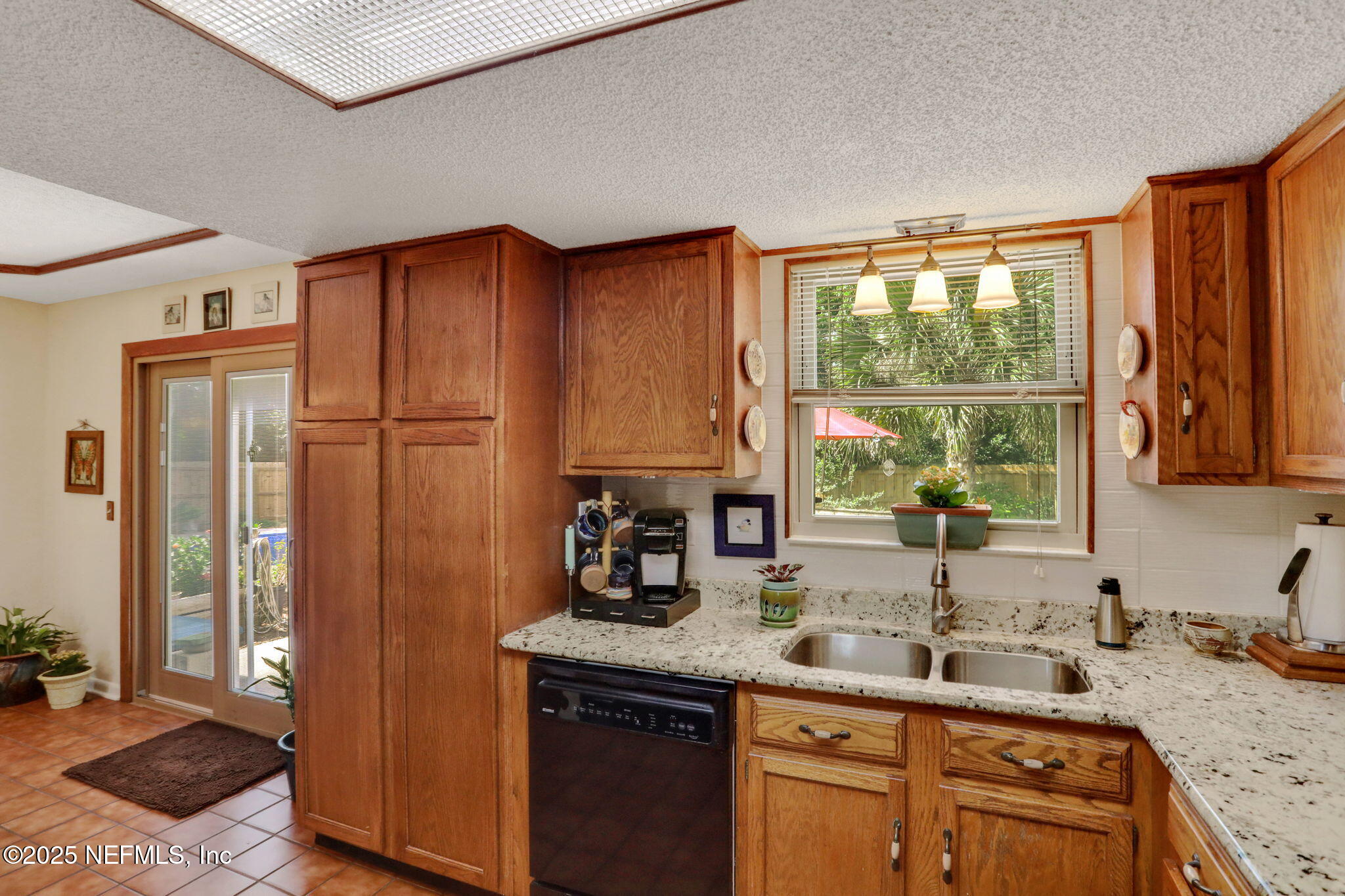 5604 Swamp Fox Road Jacksonville, FL 32210 - Photo 22 of 51 Kitchen