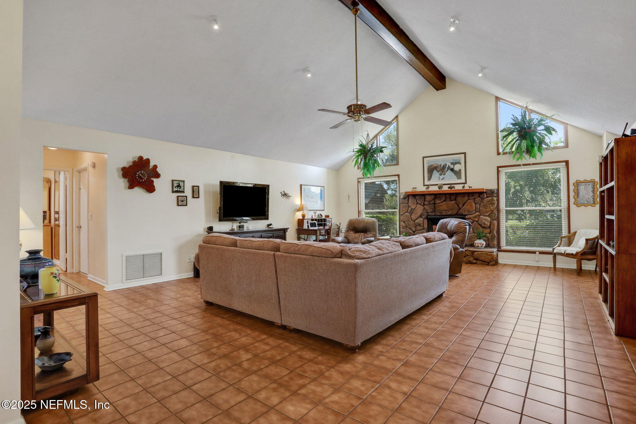 5604 Swamp Fox Road Jacksonville, FL 32210 - Photo 9 of 51 Living Room