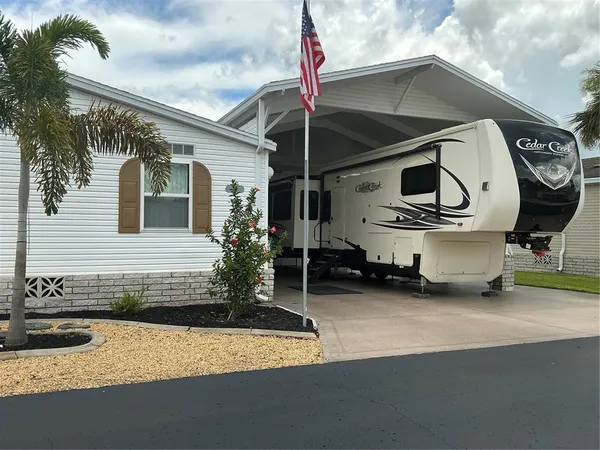 $339,500 | 236 Allies Pass, Unit 363, Frostproof, FL 33843