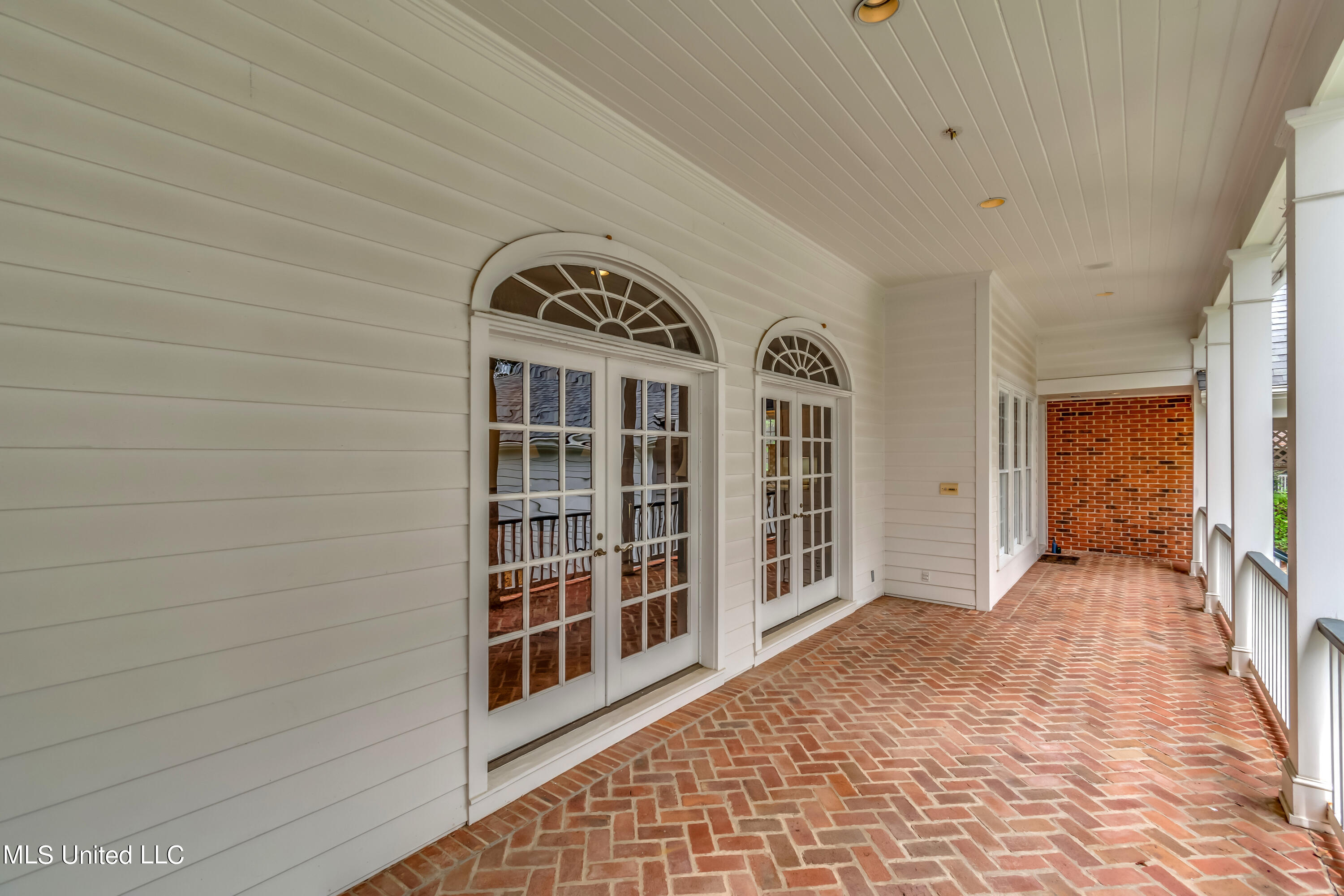 2063 Brecon Drive Jackson, MS 39211 - Photo 13 of 72 2063 Brecon Dr-16