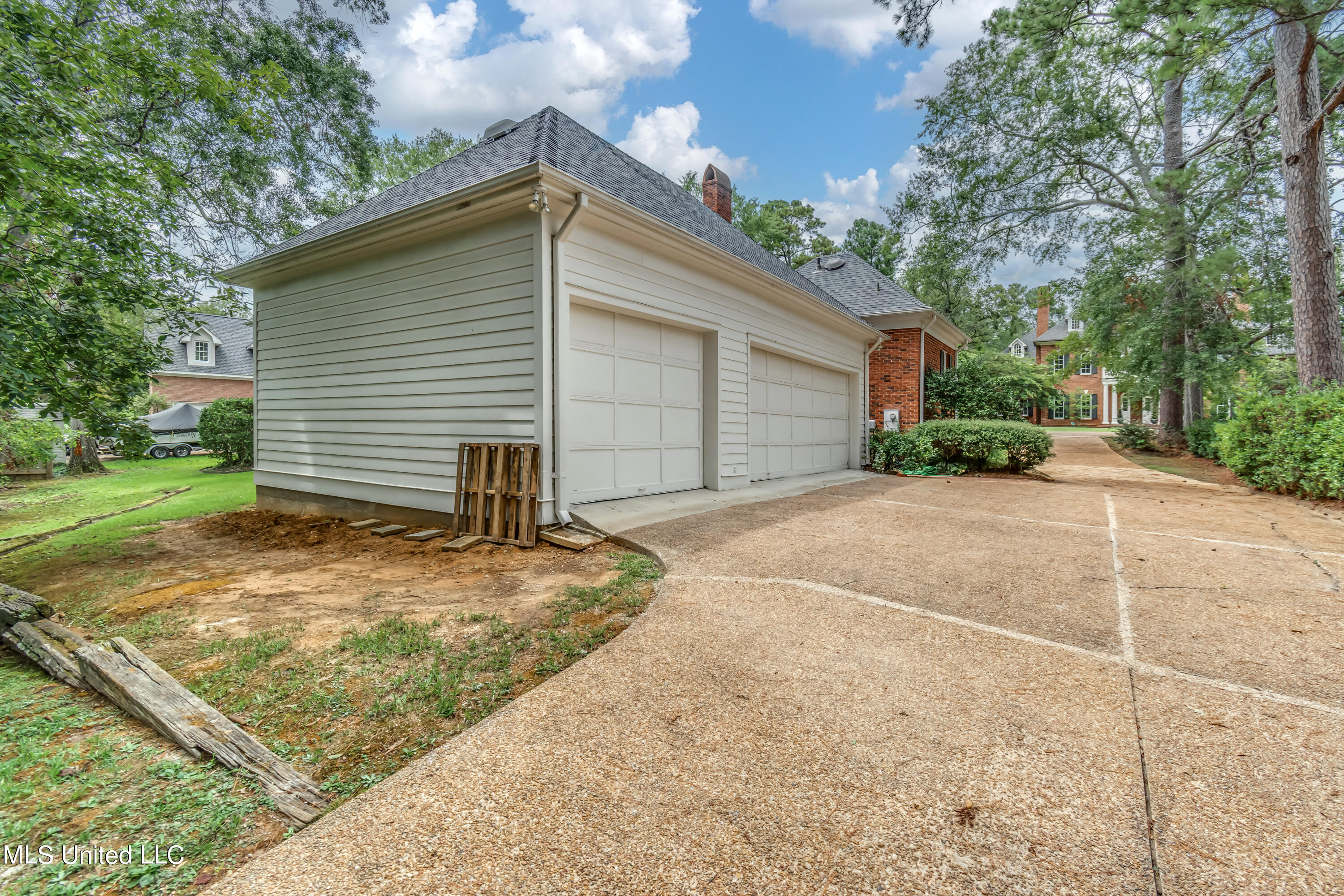 2063 Brecon Drive Jackson, MS 39211 - Photo 15 of 72 2063 Brecon Dr-10