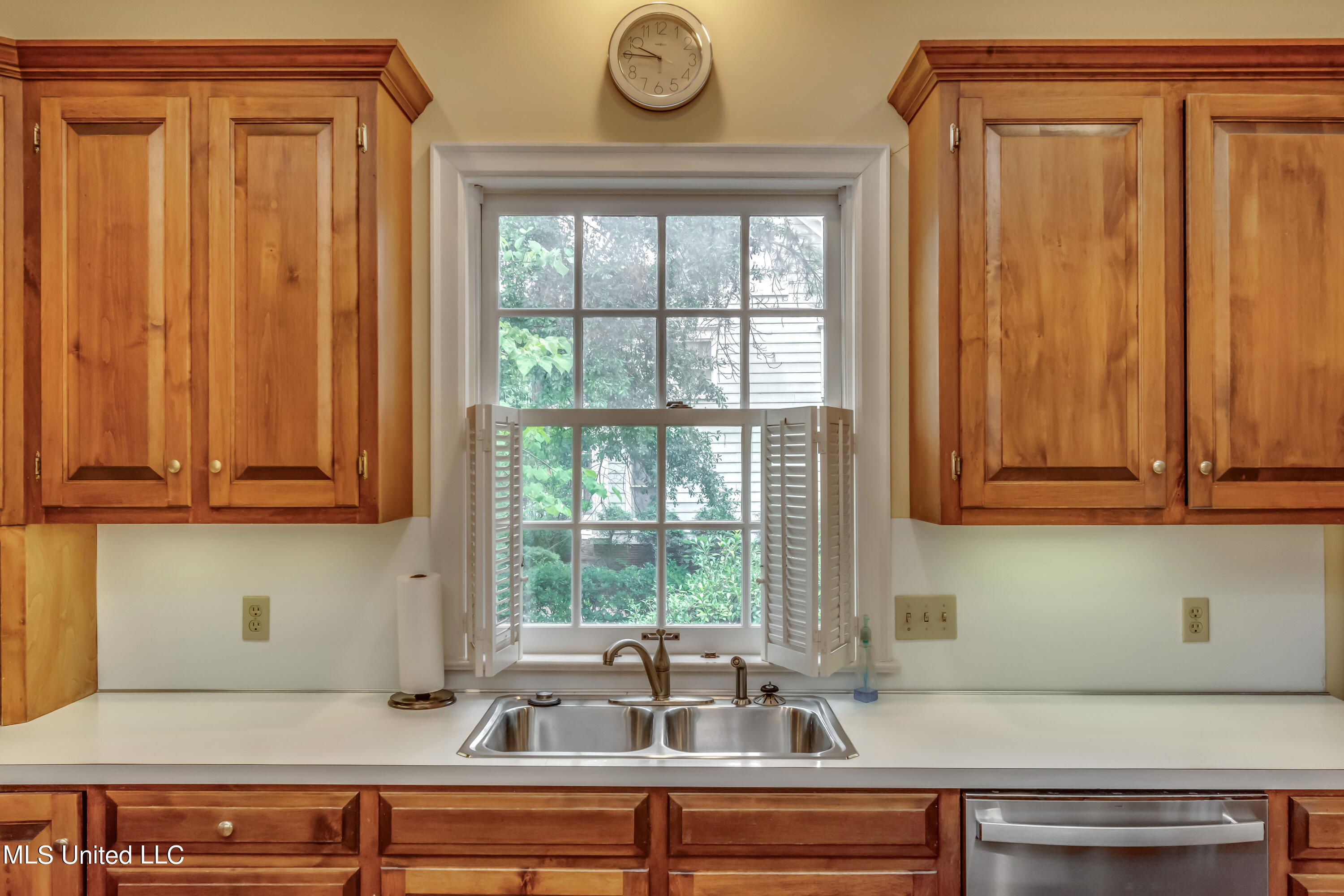 2063 Brecon Drive Jackson, MS 39211 - Photo 28 of 72 2063 Brecon Dr-40