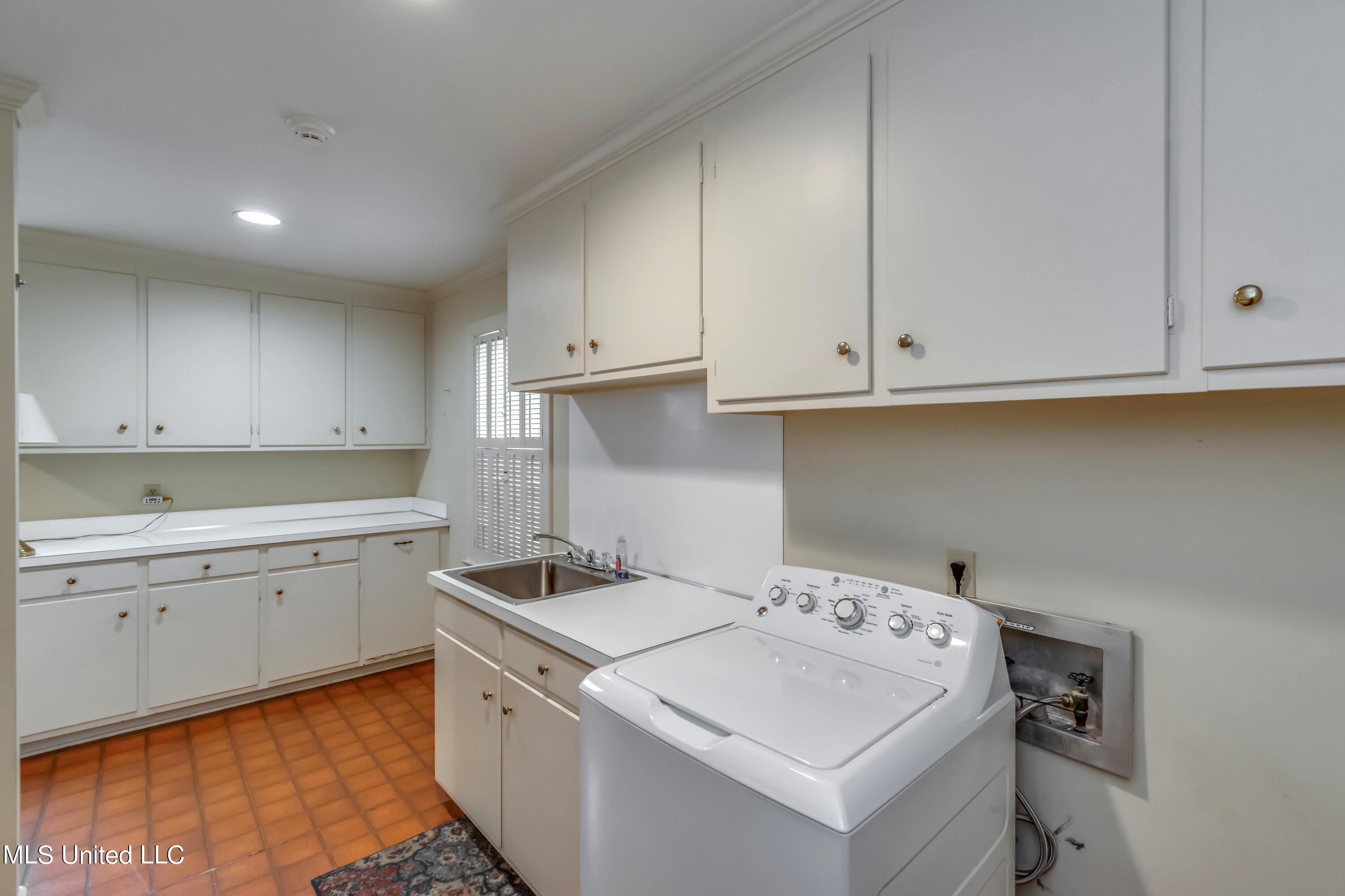 2063 Brecon Drive Jackson, MS 39211 - Photo 49 of 72 2063 Brecon Dr-45