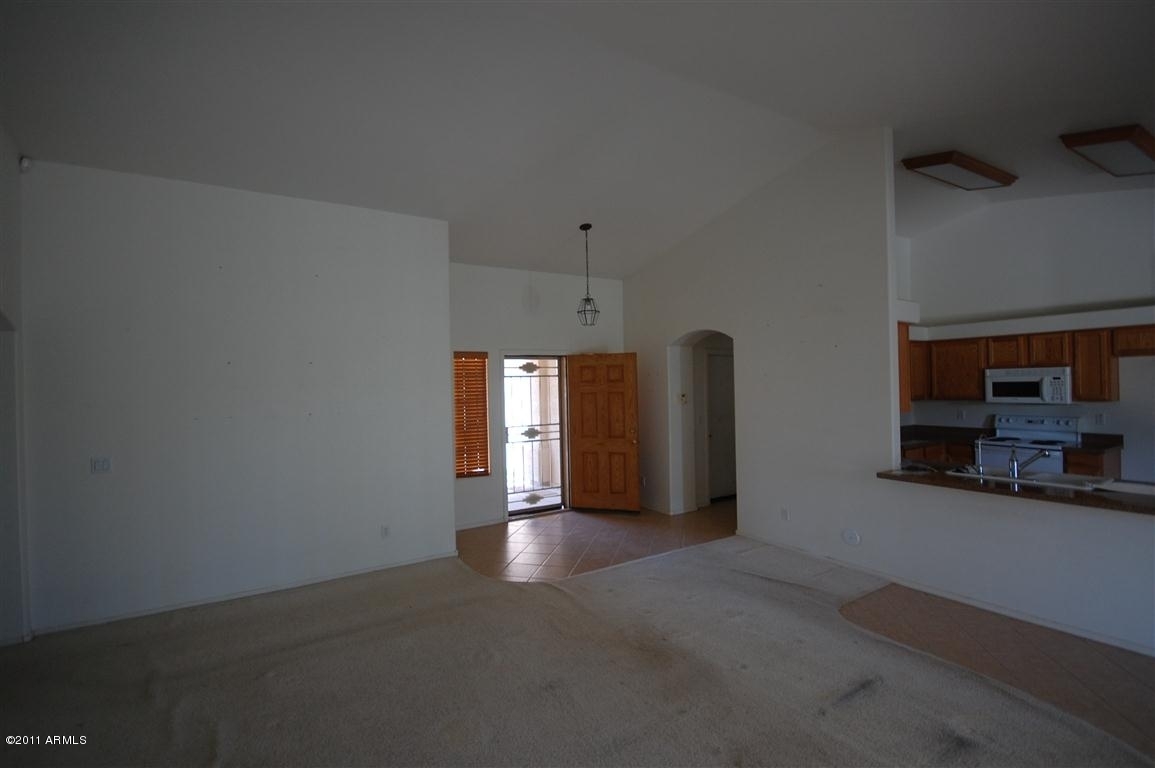 2306 South Tuthill Road Buckeye, AZ 85326 - Photo 3 of 30 Living