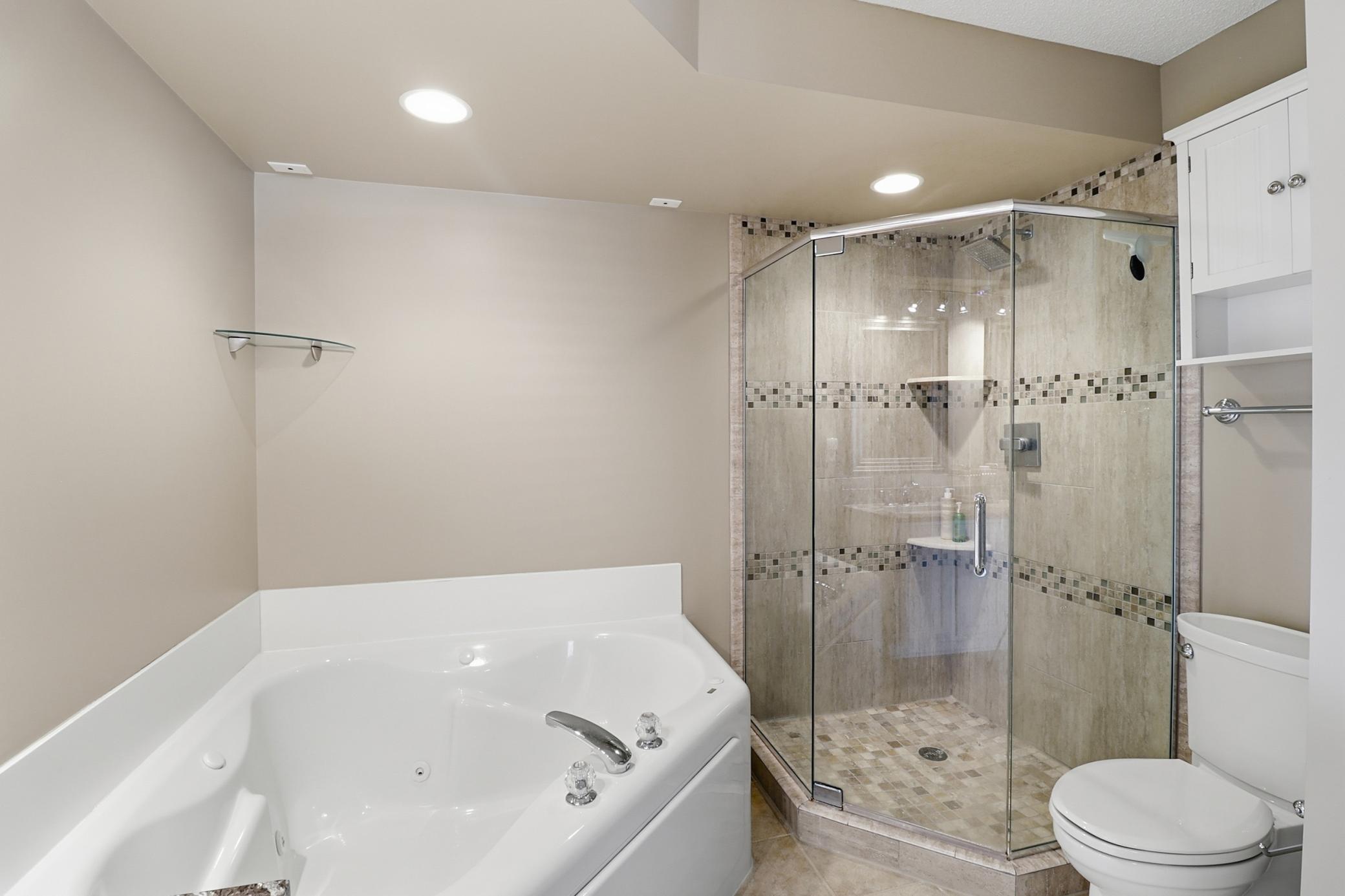 8852 Brunell Way Inver Grove Heights, MN 55076 - Photo 17 of 33