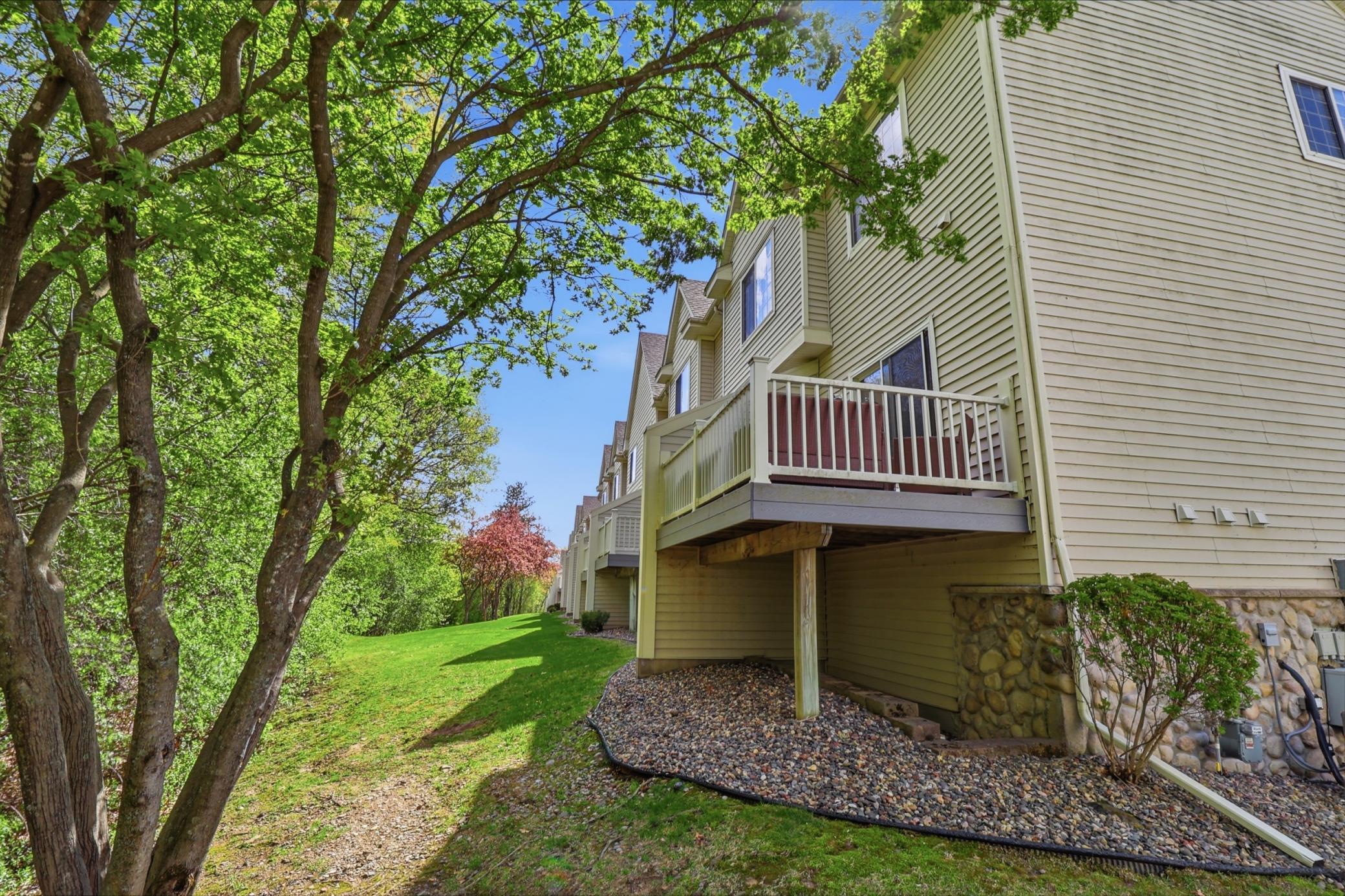 8852 Brunell Way Inver Grove Heights, MN 55076 - Photo 26 of 33