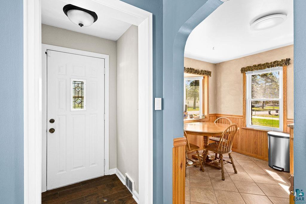 3045 Hutchinson Road Duluth, MN 55811 - Photo 7 of 43