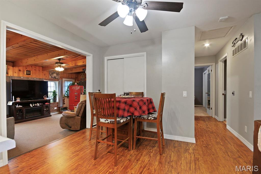 908 Randolph Street Glasgow, MO 65254 - Photo 11 of 53