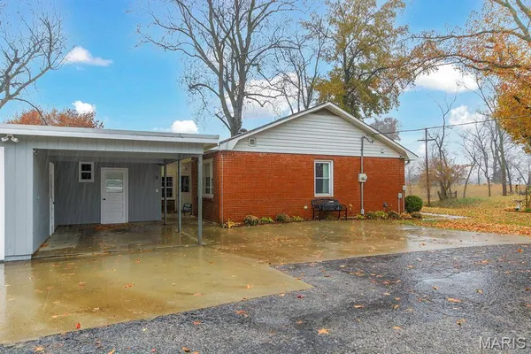 $275,000 | 908 Randolph Street, Glasgow, MO 65254