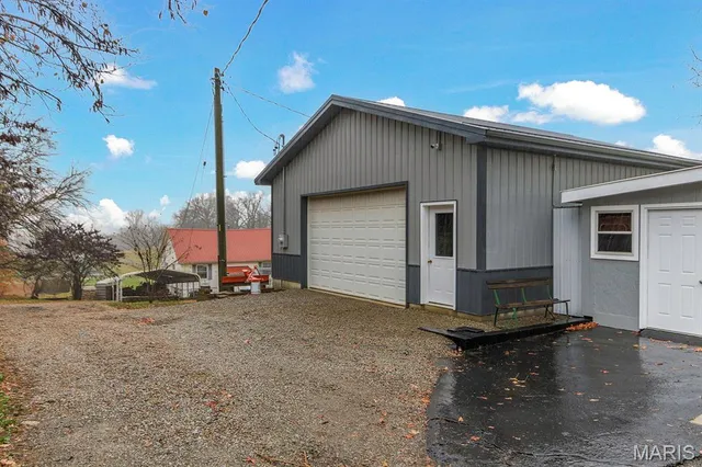 $275,000 | 908 Randolph Street, Glasgow, MO 65254