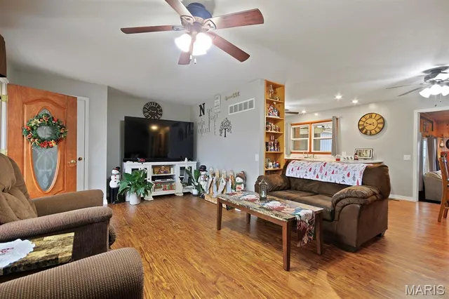 $275,000 | 908 Randolph Street, Glasgow, MO 65254