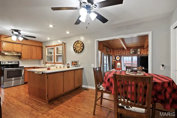 $275,000 | 908 Randolph Street, Glasgow, MO 65254