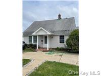 59 Wolcott Road Levittown, NY 11756 - Photo 10 of 10