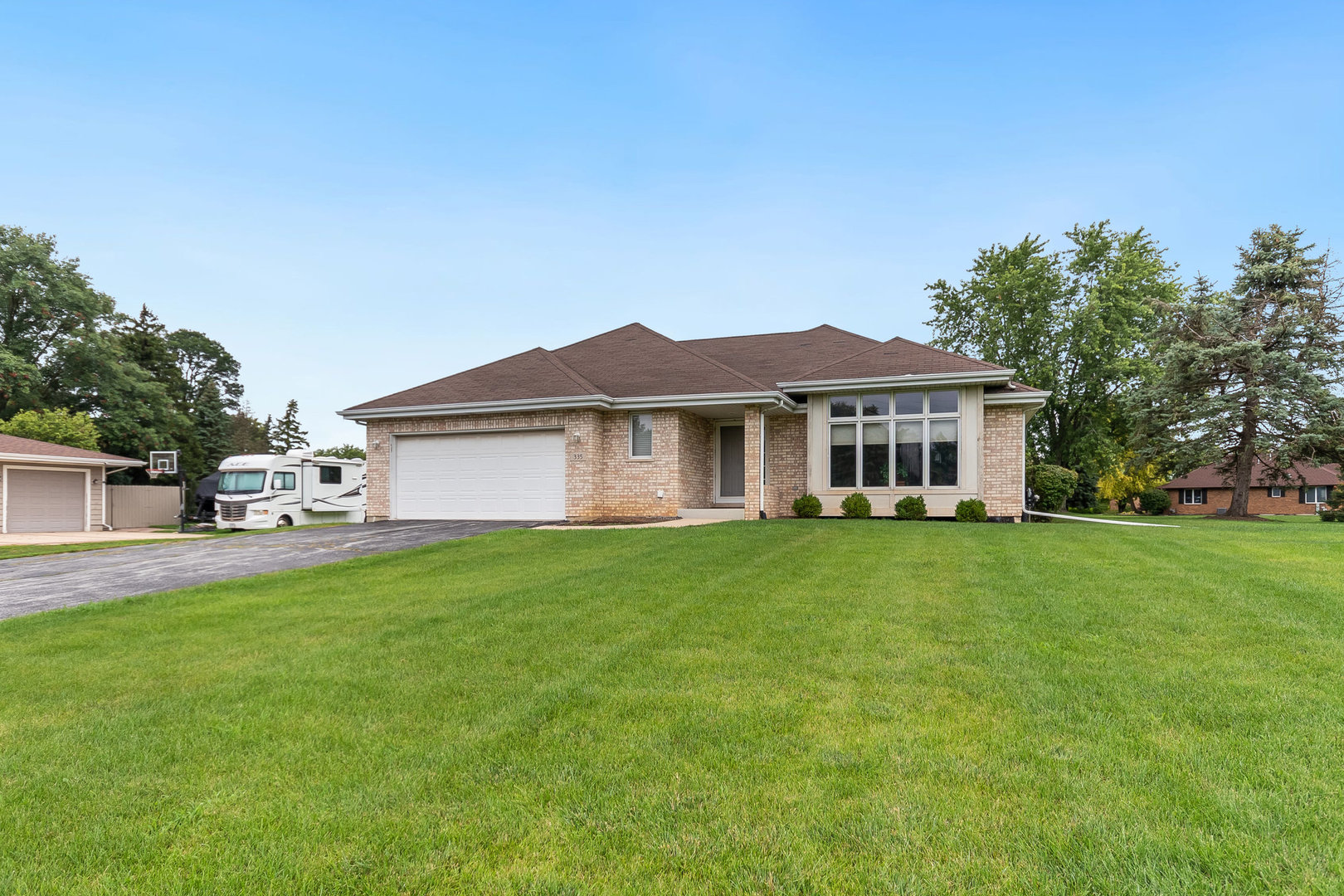 335 East Francis Road New Lenox, IL 60451 - Photo 1 of 24 Gallery Image 1