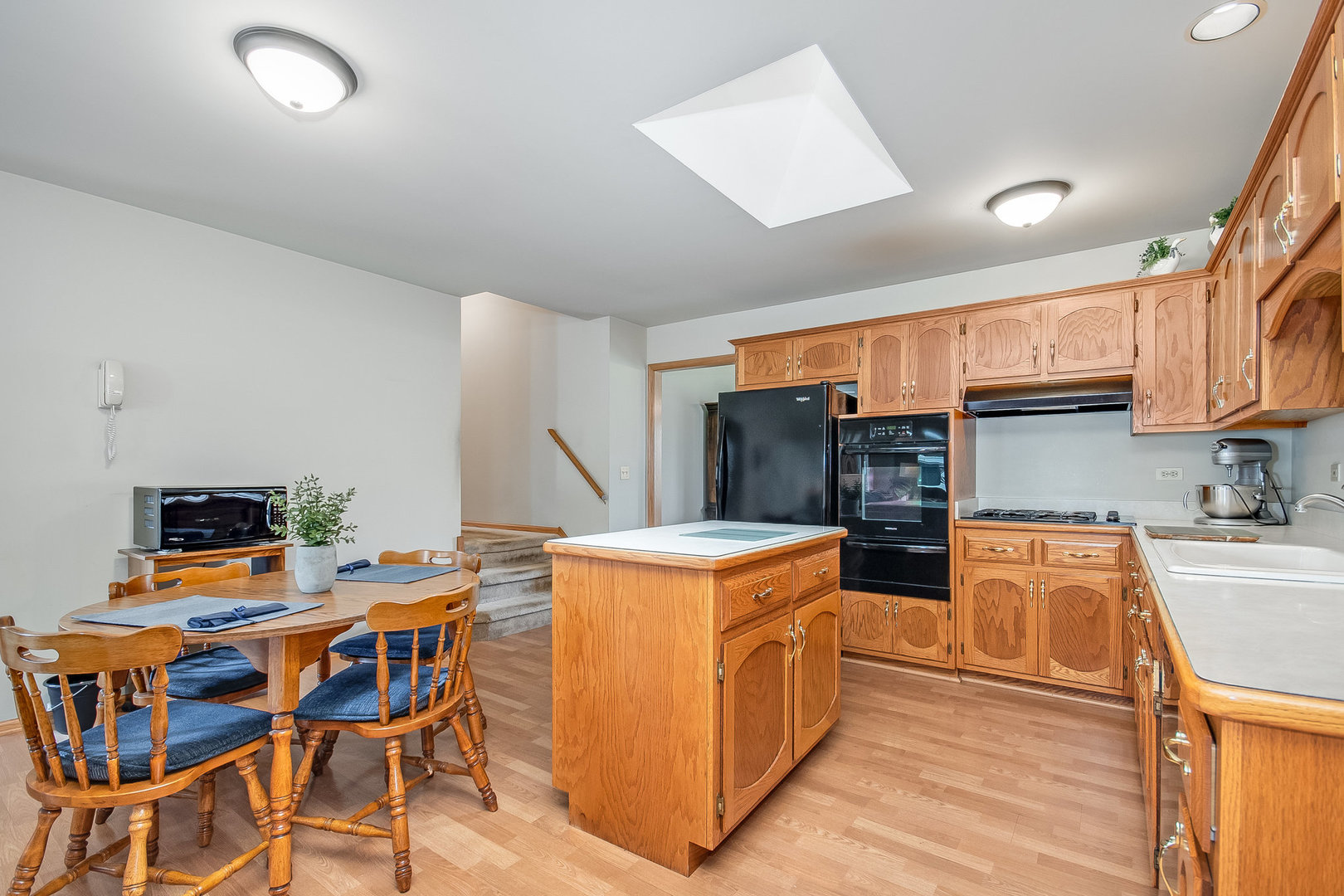 335 East Francis Road New Lenox, IL 60451 - Photo 7 of 24 Gallery Image 7