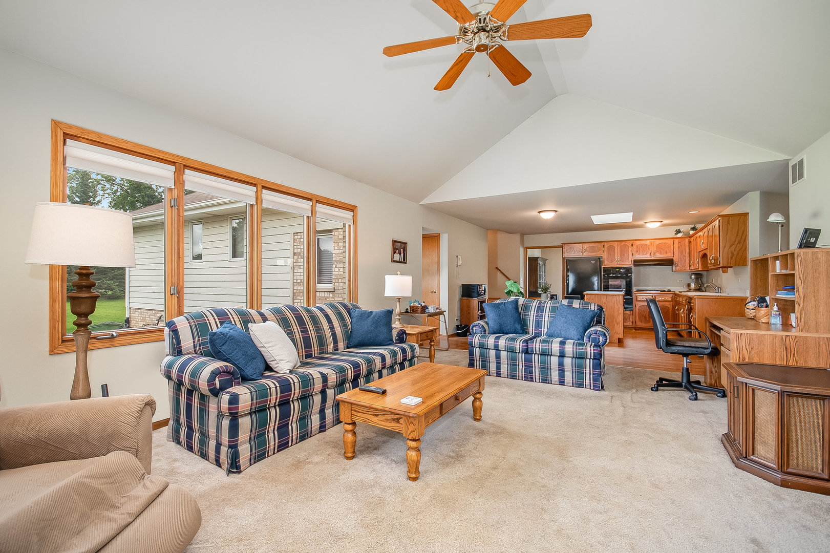 335 East Francis Road New Lenox, IL 60451 - Photo 9 of 24 Gallery Image 9