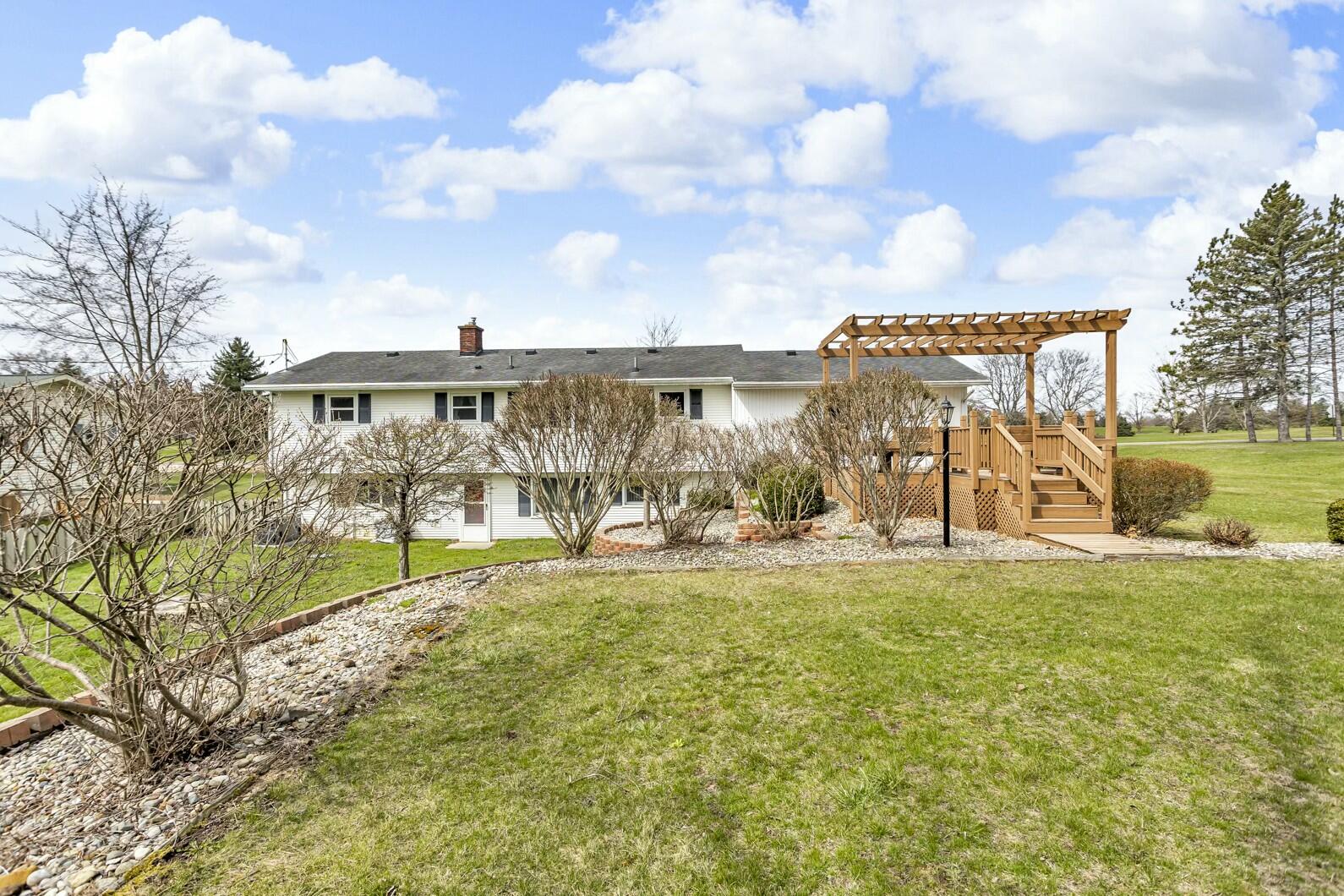 2145 Noon Road Jackson, MI 49201 - Photo 2 of 42 tempImageWwvWtA